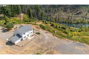 47555 McKenzie Hwy, Vida, OR 97488 - Photo 2