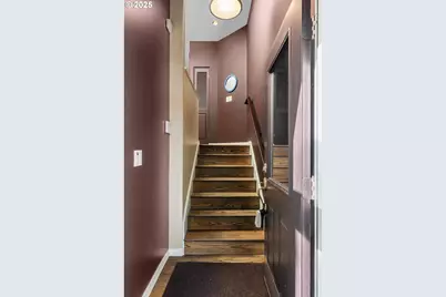 3531 S Kelly Ave, Portland, OR 97239 - Photo 4