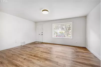 3136 NE 83rd Ave, Portland, OR 97220 - Photo 10