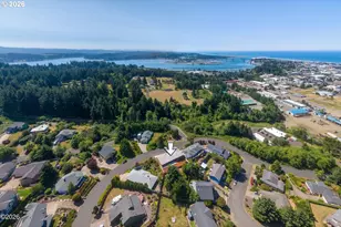 1025 NE 7th Dr, Newport, OR 97365 - Photo 42