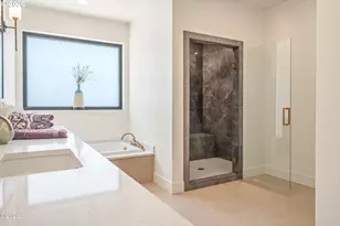 1025 NE 7th Dr, Newport, OR 97365 - Photo 18