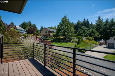 1025 NE 7th Dr, Newport, OR 97365 - Photo 36