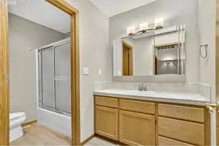 535 NE 24th St, Gresham, OR 97030 - Photo 34