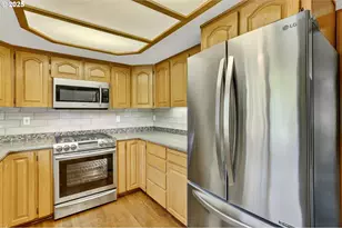 535 NE 24th St, Gresham, OR 97030 - Photo 12