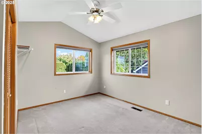 535 NE 24th St, Gresham, OR 97030 - Photo 30