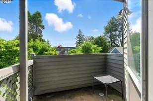 114 S Abernethy St, Portland, OR 97239 - Photo 22