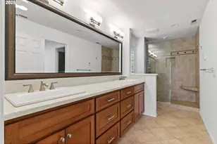 114 S Abernethy St, Portland, OR 97239 - Photo 18