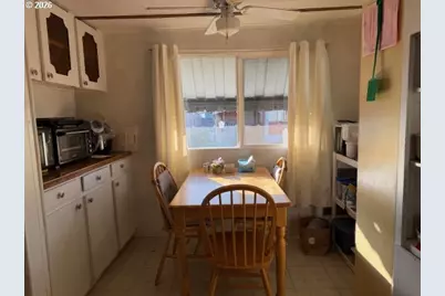 16901 SE Division St #87, Portland, OR 97236 - Photo 4