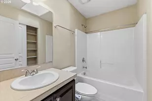 5595 NE Azores Ct, Hillsboro, OR 97124 - Photo 32