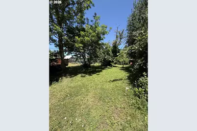211 E Alder St, Powers, OR 97466 - Photo 34