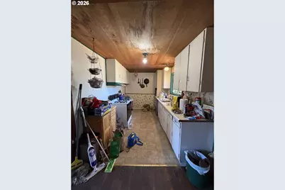211 E Alder St, Powers, OR 97466 - Photo 14