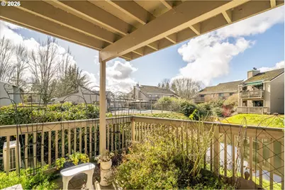 2026 Lake Isle Dr, Eugene, OR 97401 - Photo 32