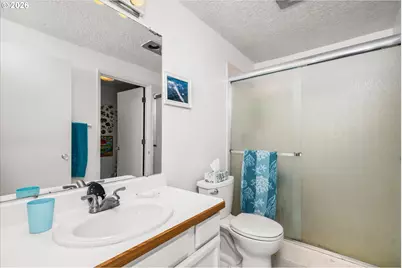 2026 Lake Isle Dr, Eugene, OR 97401 - Photo 22