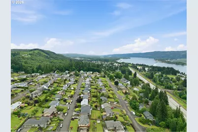 1720 7th St, Columbia City, OR 97018 - Photo 44