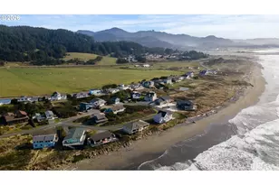 30555 Sandy Dr, Gold Beach, OR 97444 - Photo 44