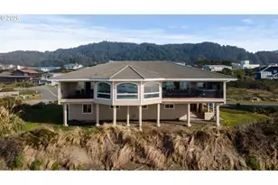 30555 Sandy Dr, Gold Beach, OR 97444 - Photo 2