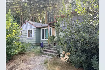 140 7th Ave, Sweet Home, OR 97386 - Photo 2