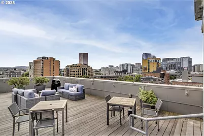 1314 NW Irving St #504, Portland, OR 97209 - Photo 32