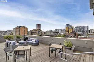 1314 NW Irving St, Portland, OR 97209 - Photo 32