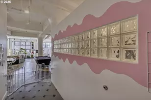 1314 NW Irving St, Portland, OR 97209 - Photo 34