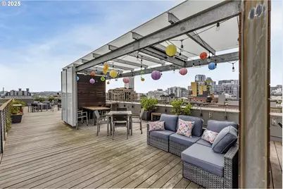 1314 NW Irving St #504, Portland, OR 97209 - Photo 28