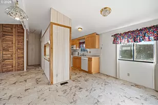 450 SE Lacreole Dr, Dallas, OR 97338 - Photo 10