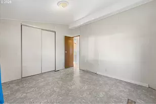 450 SE Lacreole Dr, Dallas, OR 97338 - Photo 22