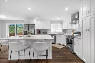 18300 Scott Ct, Gladstone, OR 97027 - Photo 4