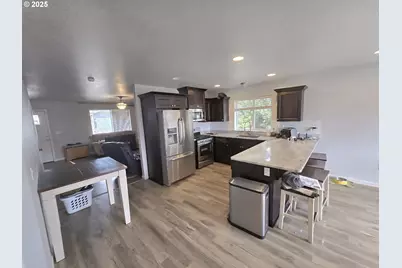 139 Teresa Ln, Winston, OR 97496 - Photo 4