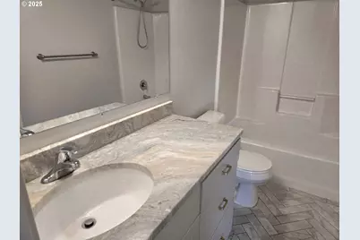 139 Teresa Ln, Winston, OR 97496 - Photo 6