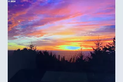 17130 Eastwood Ln, Brookings, OR 97415 - Photo 4