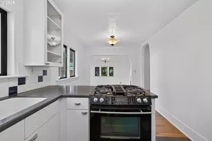 329 SE Gilham Ave, Portland, OR 97215 - Photo 12