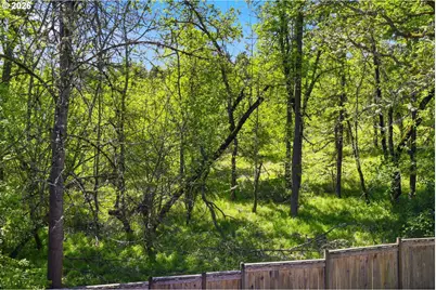 392 Dellwood Dr, Eugene, OR 97405 - Photo 48