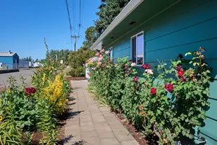 14653 Ottaway Rd NE, Aurora, OR 97002 - Photo 2