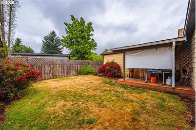 3086 Stapp Dr, Eugene, OR 97408 - Photo 8