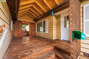 3086 Stapp Dr, Eugene, OR 97408 - Photo 10