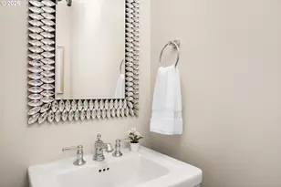 49 Briarwood Rd, Lake Oswego, OR 97034 - Photo 22