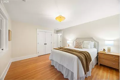 49 Briarwood Rd, Lake Oswego, OR 97034 - Photo 32