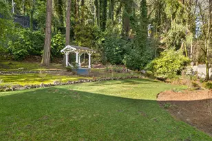 49 Briarwood Rd, Lake Oswego, OR 97034 - Photo 36