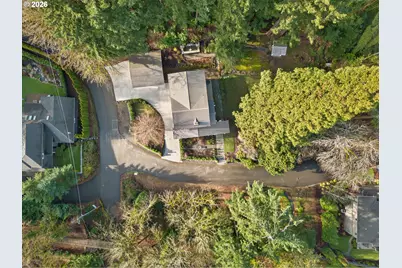 49 Briarwood Rd, Lake Oswego, OR 97034 - Photo 42