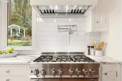 49 Briarwood Rd, Lake Oswego, OR 97034 - Photo 18