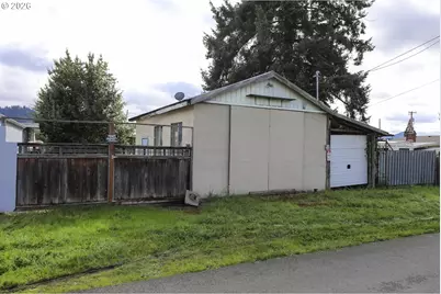 491 NW Douglas Blvd, Winston, OR 97496 - Photo 6