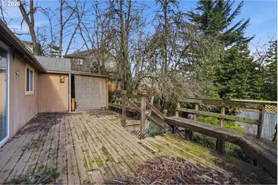 15717 SW Scholls Ferry Rd, Beaverton, OR 97007 - Photo 24