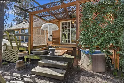 15717 SW Scholls Ferry Rd, Beaverton, OR 97007 - Photo 30