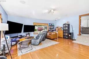 200 SE Walnut Ave, Dallas, OR 97338 - Photo 26