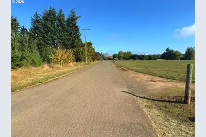31601 S Yoder Rd, Hubbard, OR 97032 - Photo 4