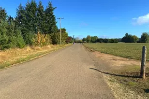 31601 S Yoder Rd, Hubbard, OR 97032 - Photo 4