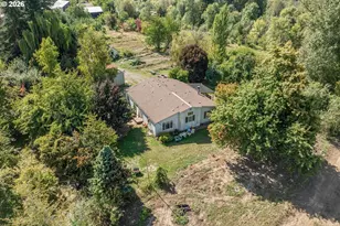 31601 S Yoder Rd, Hubbard, OR 97032 - Photo 2