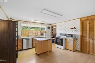 25555 Blaine Rd, Beaver, OR 97108 - Photo 16