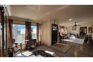 514 Eakin Rd, Azalea, OR 97410 - Photo 4